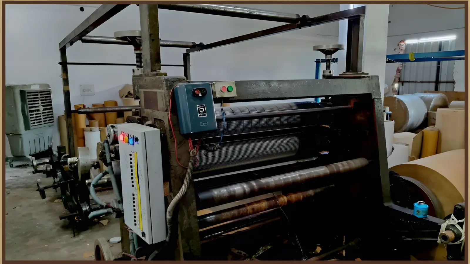 Narrow flute 44 inch machine for precision flute profile in board production